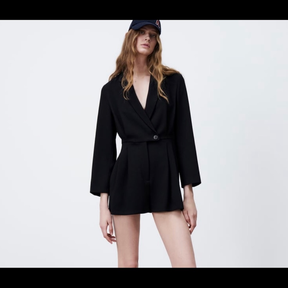ZARA NWT Short Pleated Jumpsuit XS